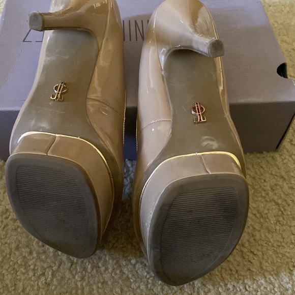 JLO - TAN HEELS - Picture 5 of 5